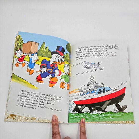 Duck Tales Little Golden Book Walt Disney The Hunt For the Giant Pearl 1987 Read - Picture 7 of 10